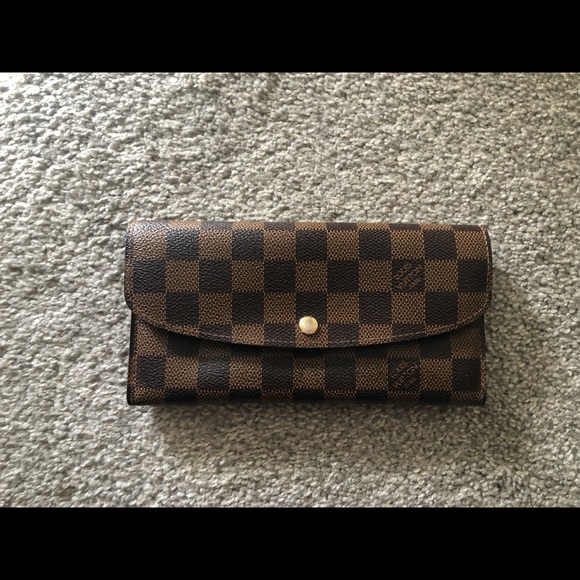 Louis Vuitton Emilie Wallet - Picture 1 of 4